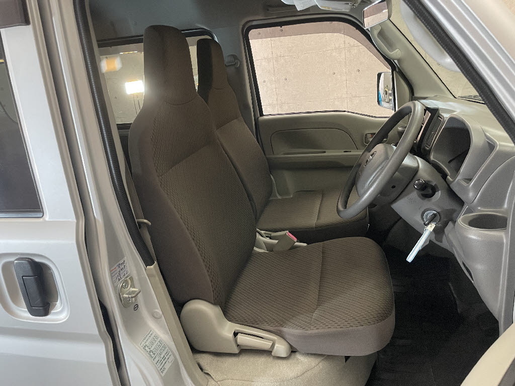 ニッサン NV100クリッパーV3枚目