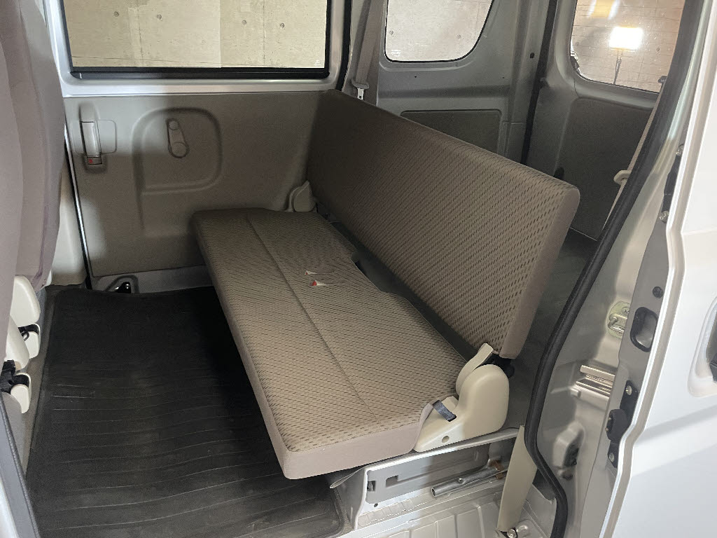 ニッサン NV100クリッパーV6枚目