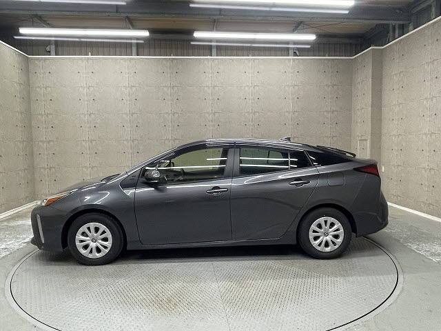 トヨタ プリウス12枚目