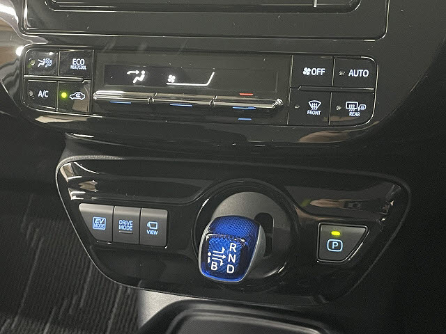 トヨタ プリウス17枚目