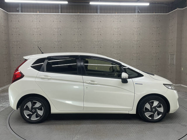 ホンダ フィットハイブリッド13枚目