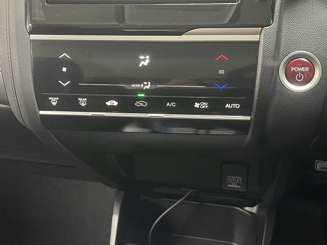 ホンダ フィットハイブリッド19枚目