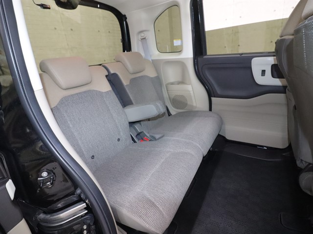 ホンダ N BOX4枚目