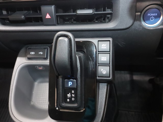 トヨタ シエンタ ハイブリッド17枚目