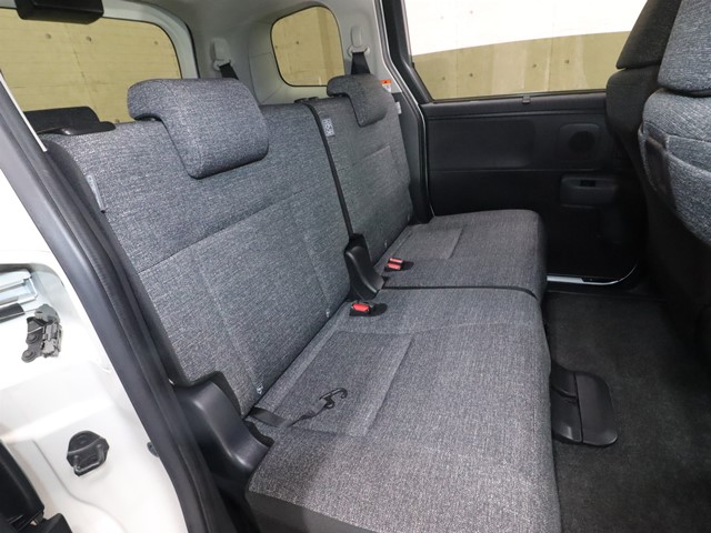 トヨタ シエンタ ハイブリッド4枚目