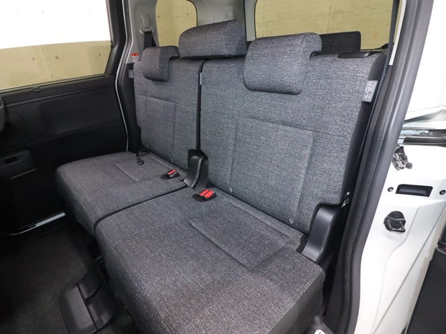 トヨタ シエンタ ハイブリッド7枚目