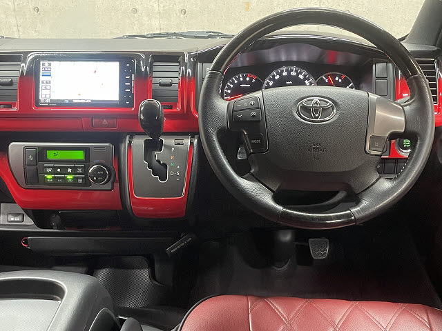 トヨタ ハイエースＶ2枚目