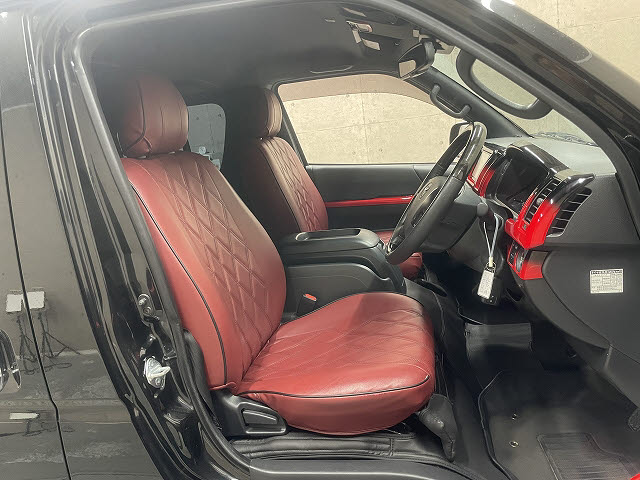 トヨタ ハイエースＶ3枚目