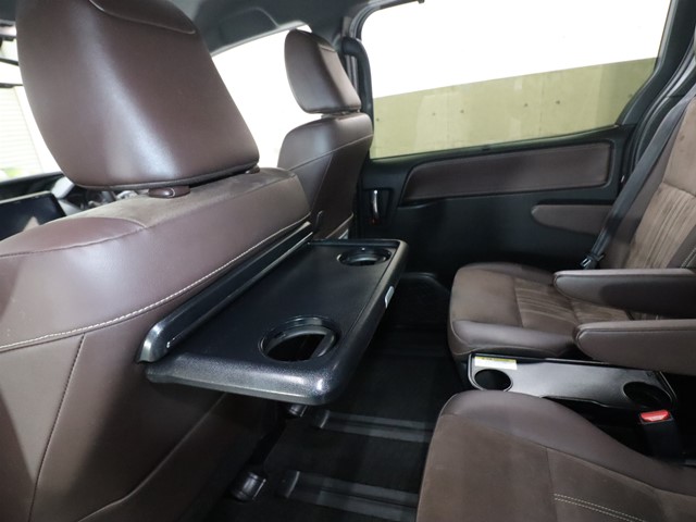 トヨタ エスクァイア9枚目