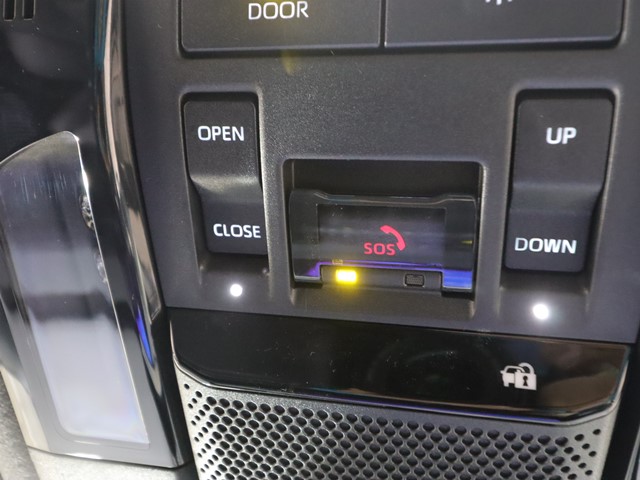 トヨタ ランドクルーザー6枚目