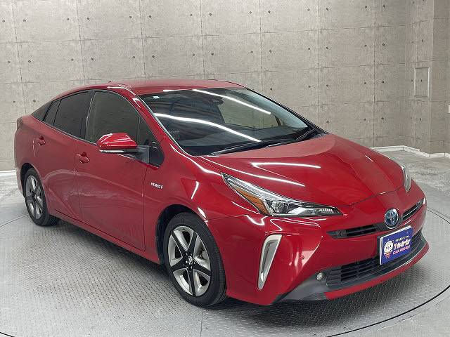 トヨタ プリウス9枚目