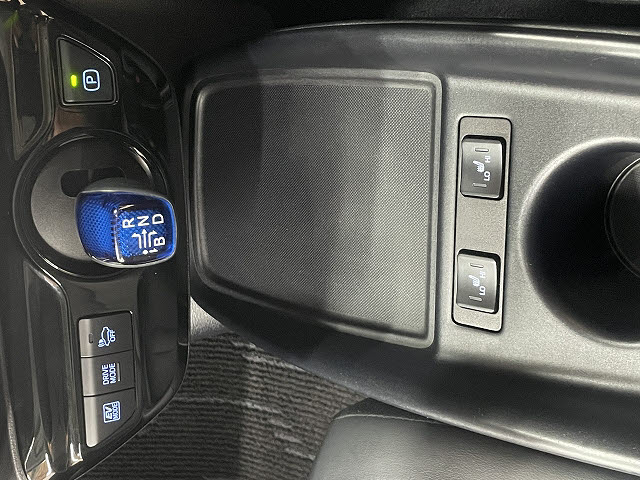 トヨタ プリウス15枚目