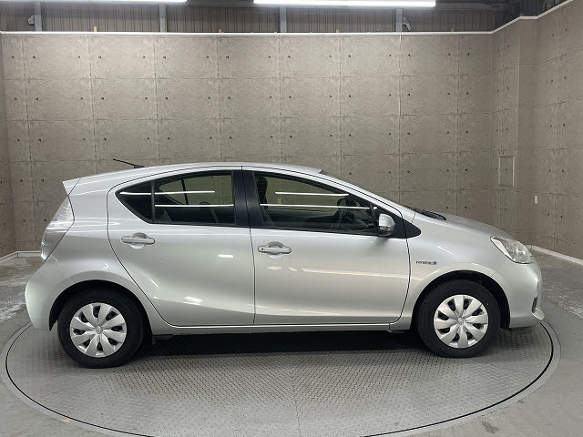 トヨタ アクア13枚目