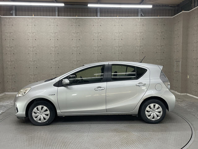 トヨタ アクア14枚目