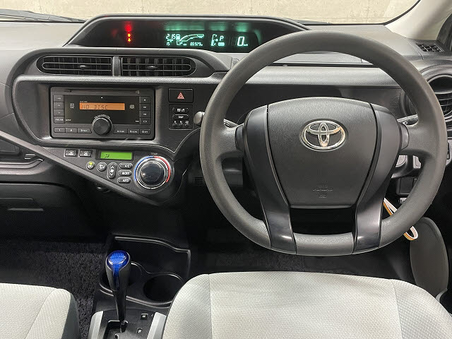 トヨタ アクア2枚目