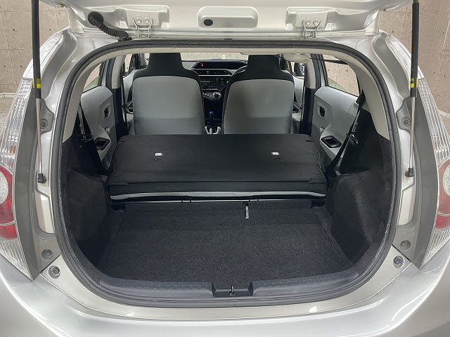トヨタ アクア8枚目