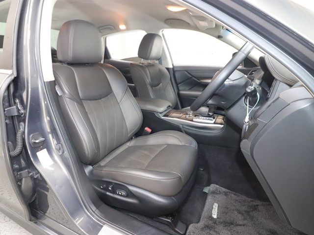 ニッサン フーガ3枚目