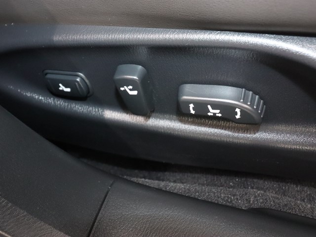 ニッサン フーガ5枚目