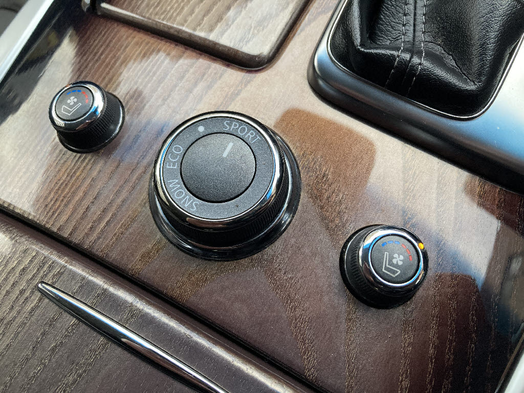 ニッサン フーガ16枚目