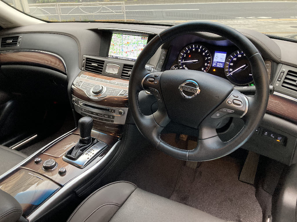 ニッサン フーガ7枚目