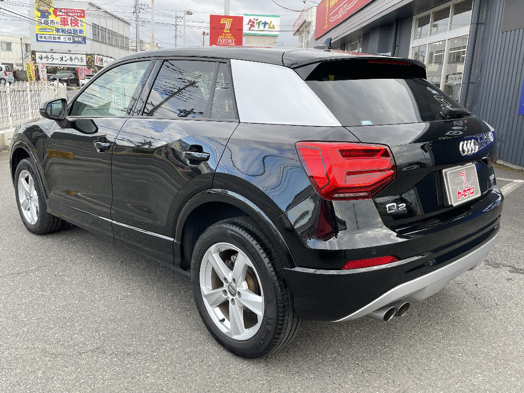 アウディ Q210枚目