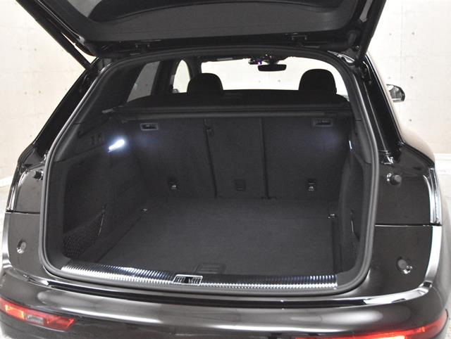 アウディ Q512枚目