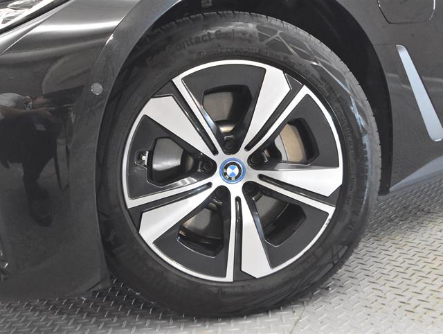 ＢＭＷ ｉ８16枚目