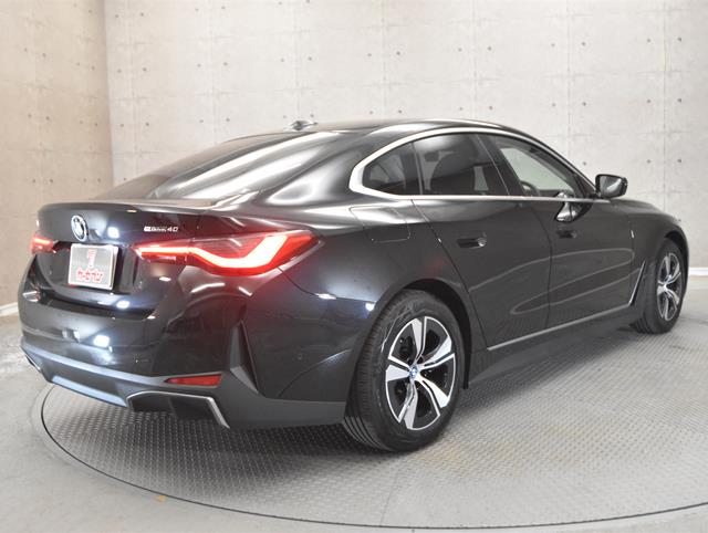 ＢＭＷ ｉ８1枚目
