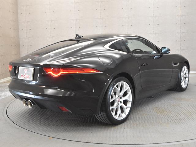 ジャガー Fタイプ クーペ1枚目