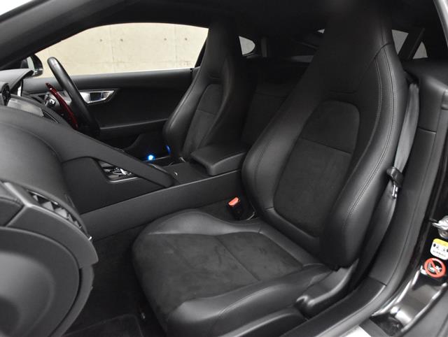 ジャガー Fタイプ クーペ4枚目