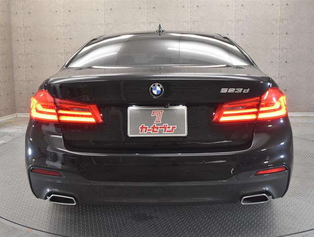 BMW 5シリーズ11枚目
