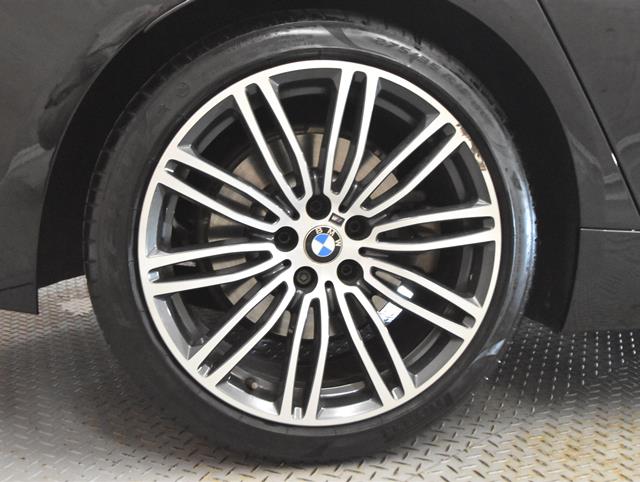 BMW 5シリーズ18枚目