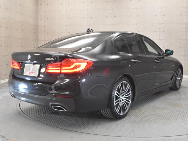 BMW 5シリーズ1枚目