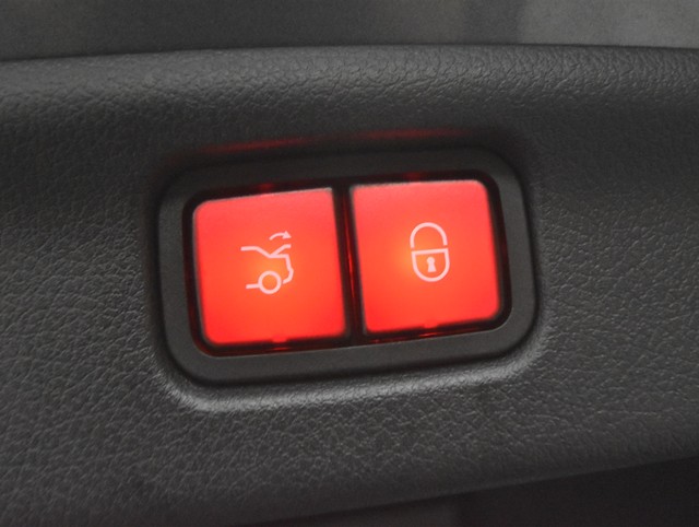 メルセデスベンツ Cクラス13枚目