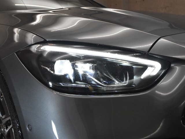 メルセデスベンツ Cクラス15枚目