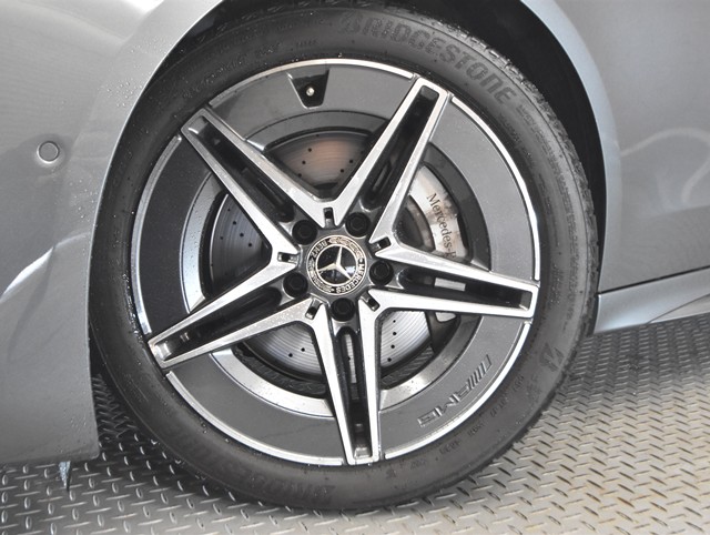 メルセデスベンツ Cクラス16枚目