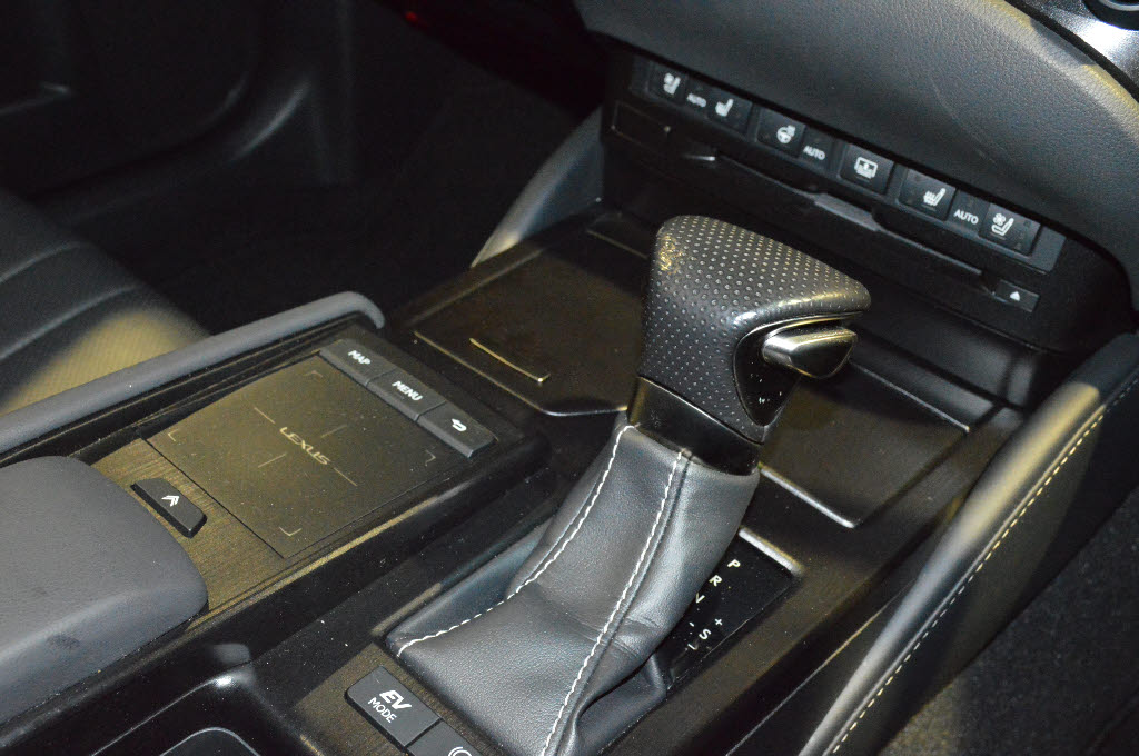 レクサス ＥＳ9枚目