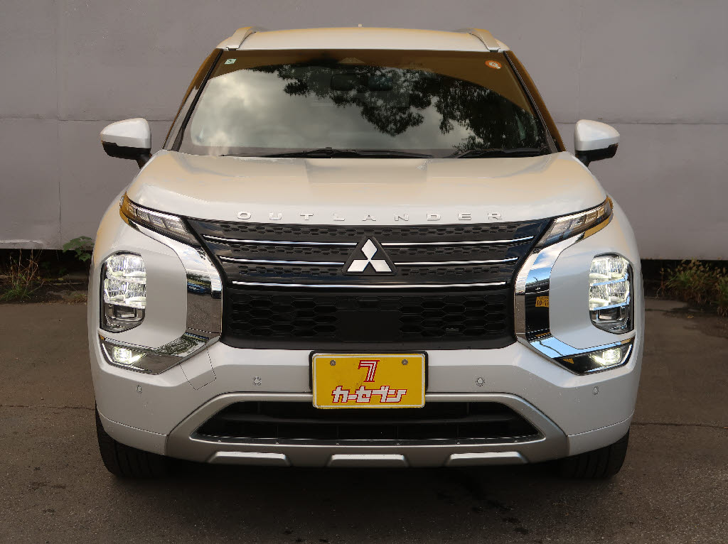 三菱 アウトランダーPHEV19枚目