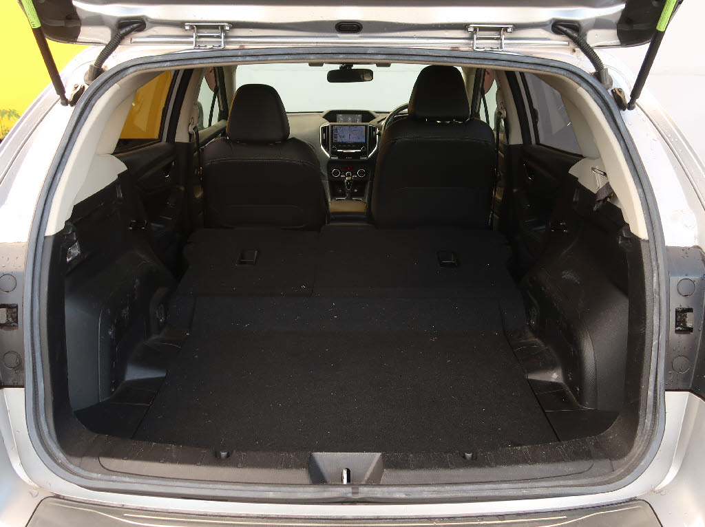 スバル インプレッサスポーツ9枚目