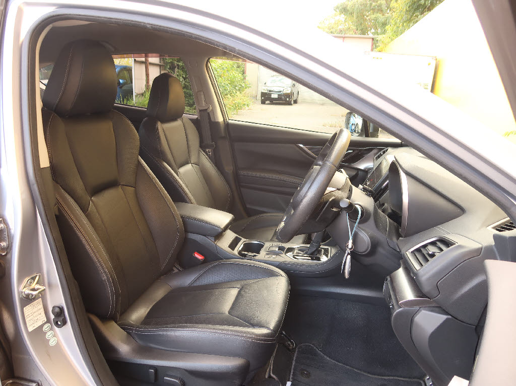 スバル インプレッサスポーツ4枚目