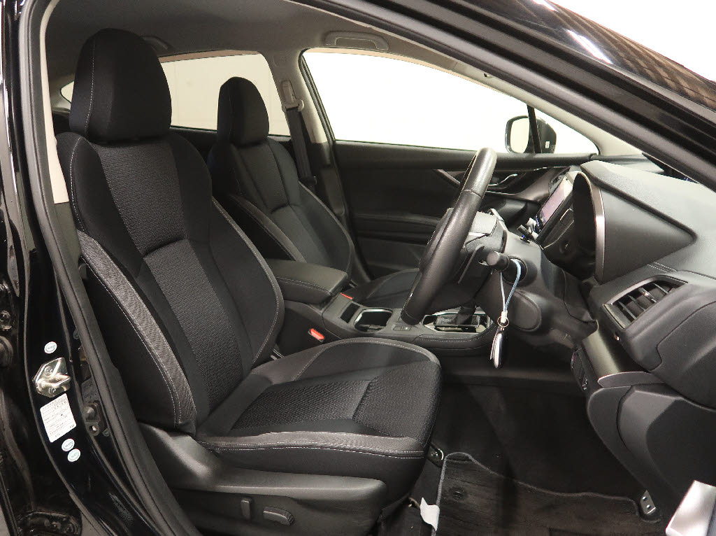 スバル インプレッサスポーツ4枚目