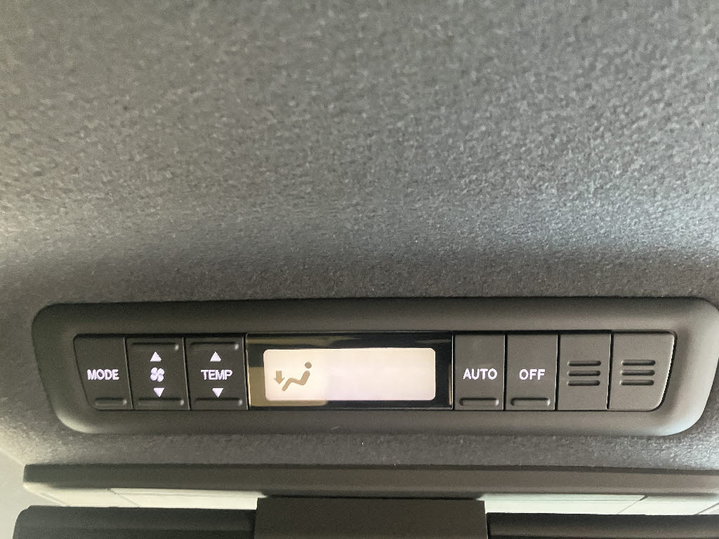 トヨタ エスティマ ハイブリッド17枚目