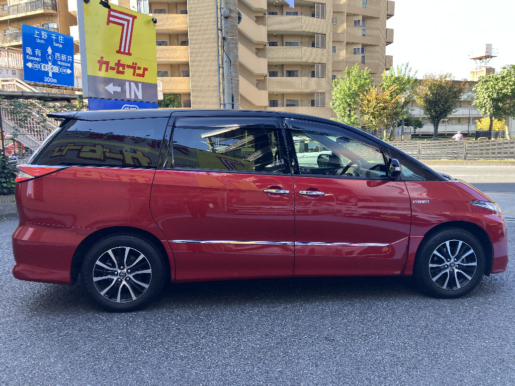 トヨタ エスティマ ハイブリッド2枚目