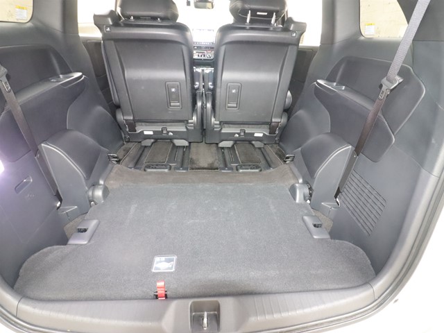 ホンダ オデッセイＨＶ12枚目