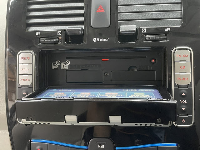 ニッサン リーフ15枚目