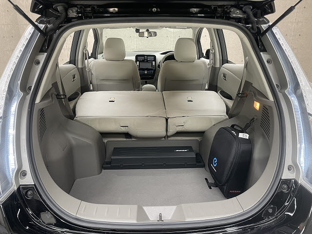 ニッサン リーフ7枚目