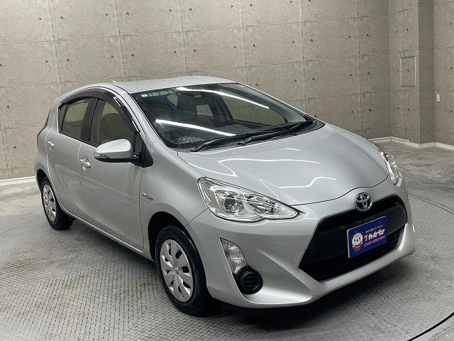 トヨタ アクア10枚目