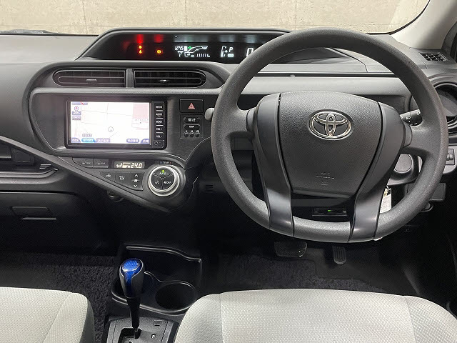 トヨタ アクア2枚目