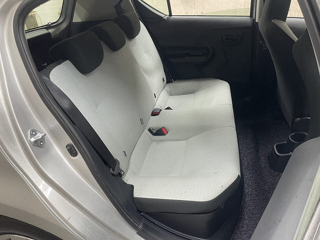 トヨタ アクア4枚目