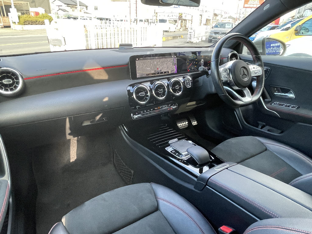 メルセデスベンツ Aクラス2枚目